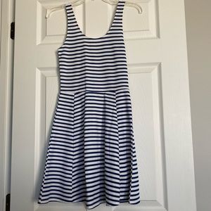 EUC- Flowy, sleeveless summer dress